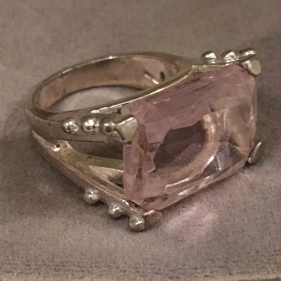 💖Silver 4 Prong Ring w/Rectangle Pink Stone - Picture 2 of 3